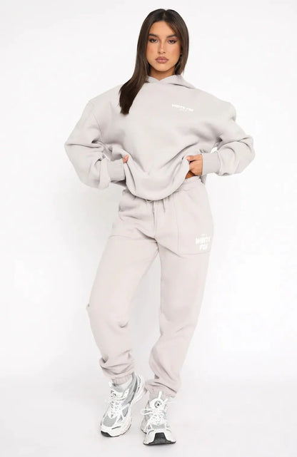 White Fox Hoodie and Sweatpants Set (2 Pieces)