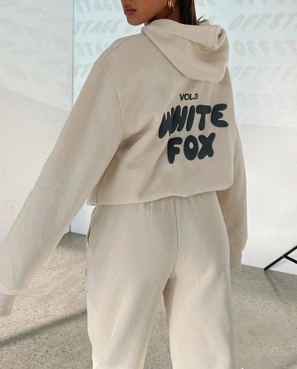 White Fox Hoodie and Sweatpants Set (2 Pieces)